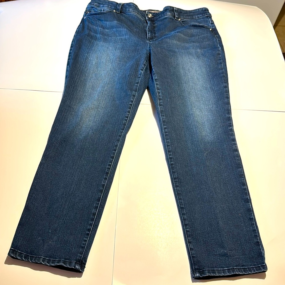Chicos blue jeans size 3R or 16R (So Slimming)